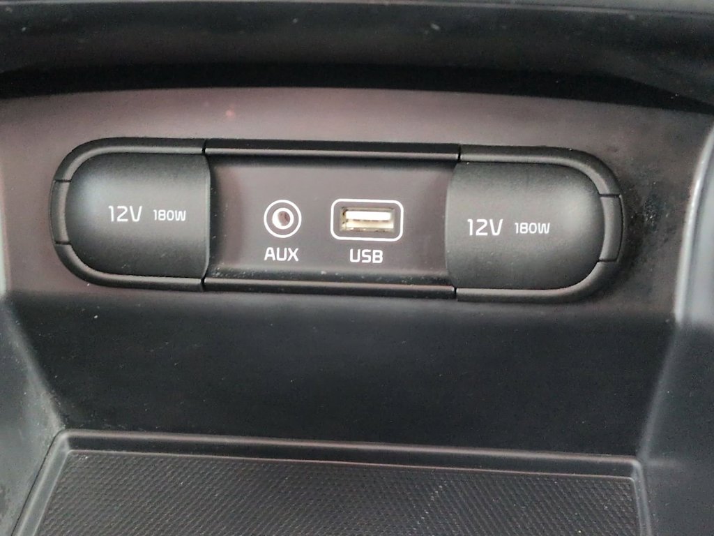 Thumbnail: 2016 Kia Sorento - 34