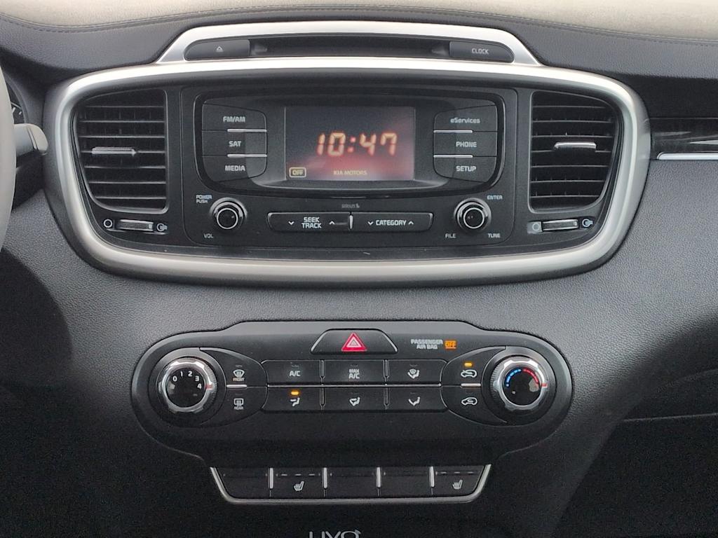 Thumbnail: 2016 Kia Sorento - 15