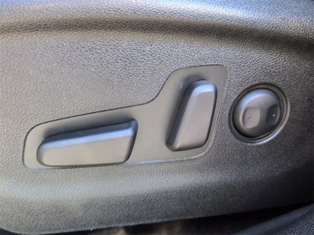 Thumbnail: 2019 Kia Sorento - 26