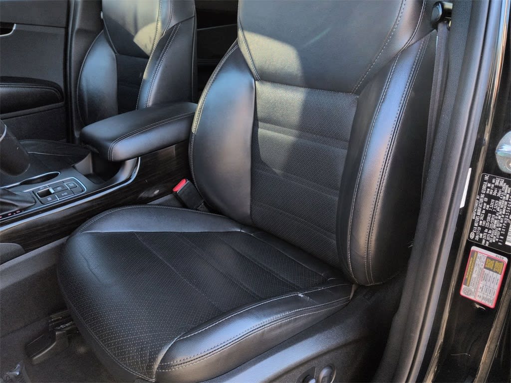 Thumbnail: 2019 Kia Sorento - 9