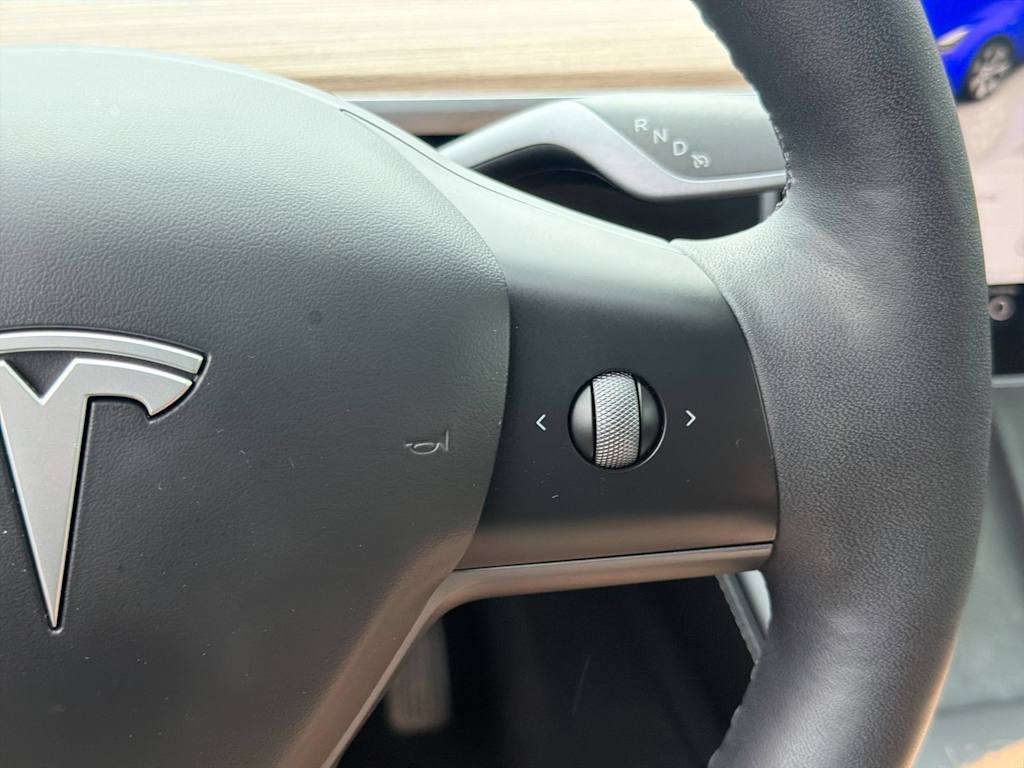 Thumbnail: 2024 Tesla Model Y - 28