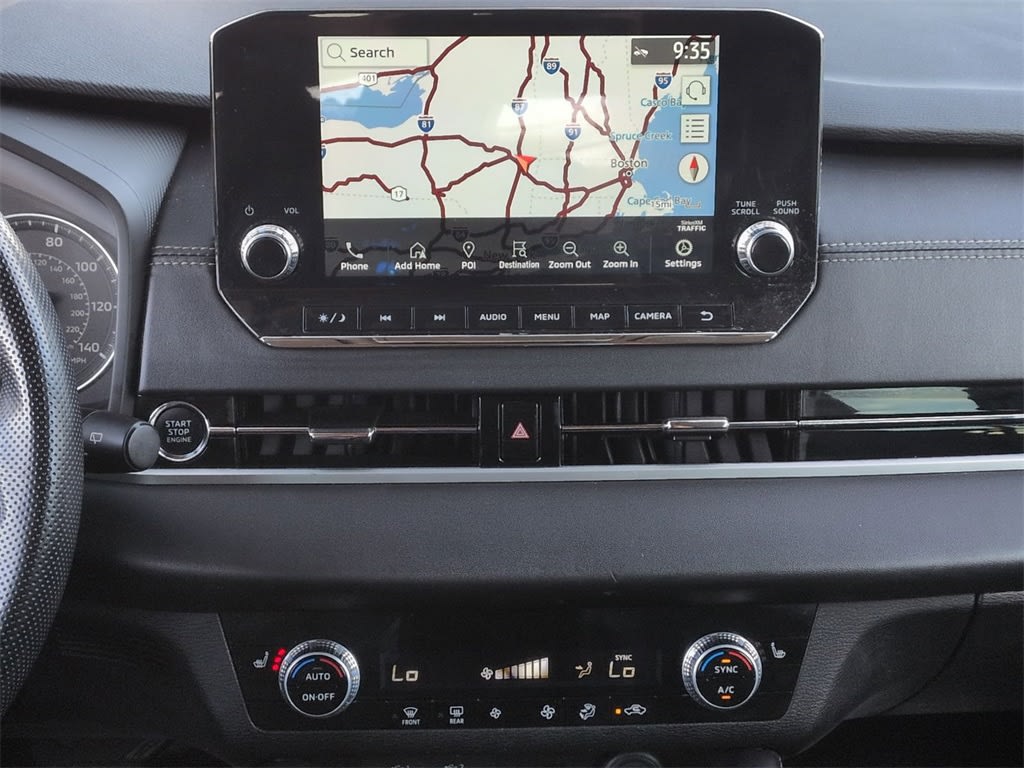 Thumbnail: 2023 Mitsubishi Outlander - 34