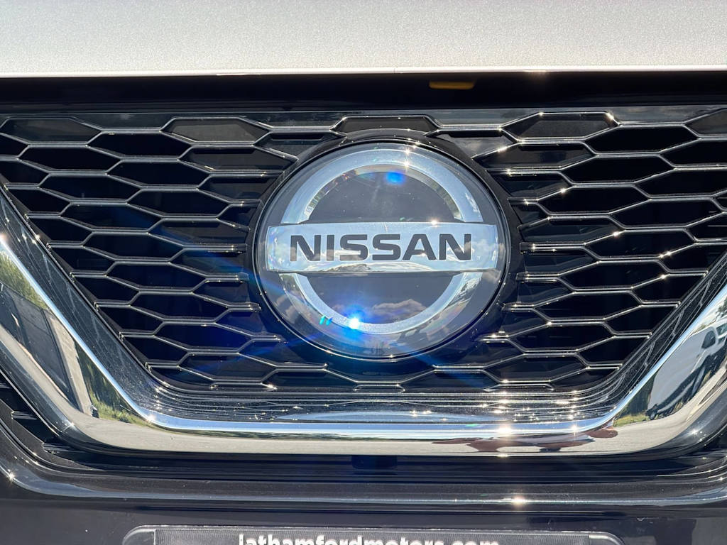 Thumbnail: 2022 Nissan Rogue Sport - 4