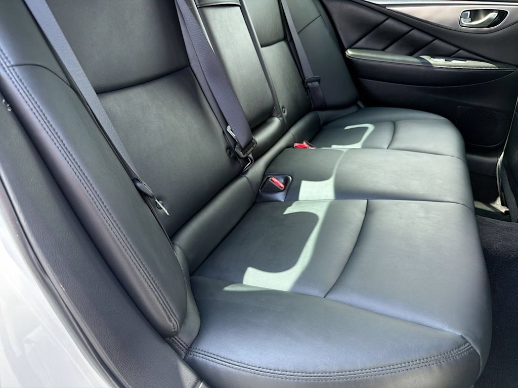 Thumbnail: 2015 INFINITI Q50 - 28