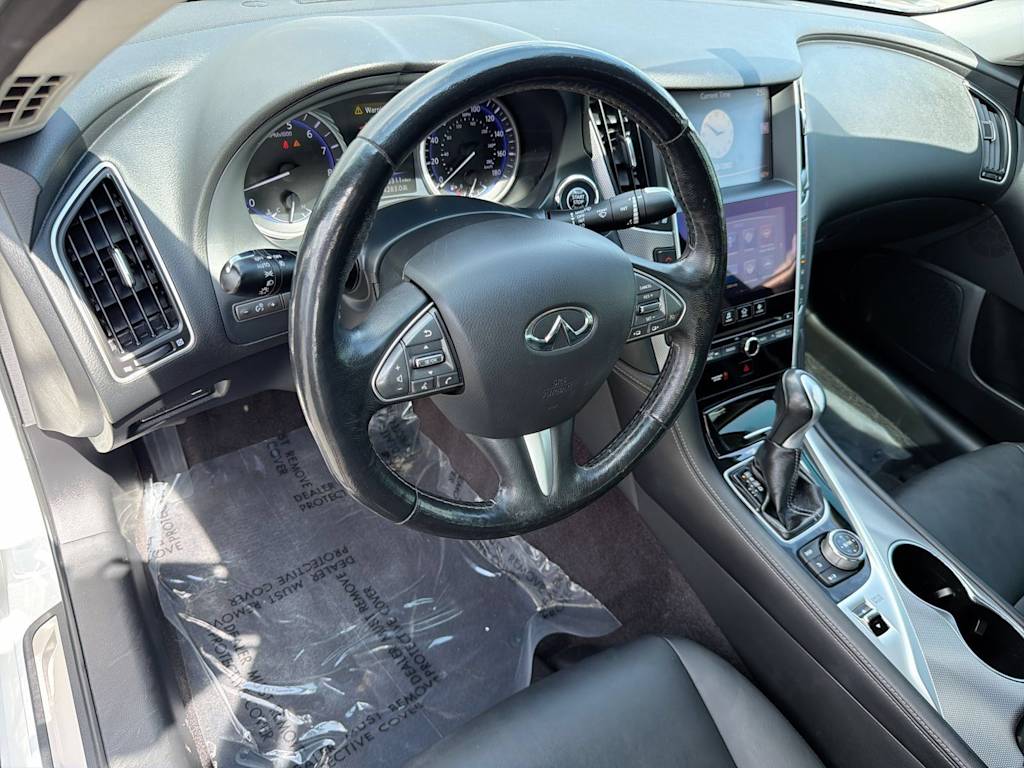 Thumbnail: 2015 INFINITI Q50 - 2