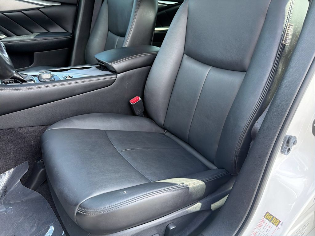 Thumbnail: 2015 INFINITI Q50 - 10