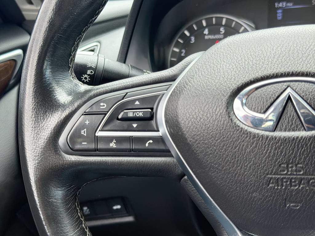 Thumbnail: 2019 INFINITI Q50 - 31
