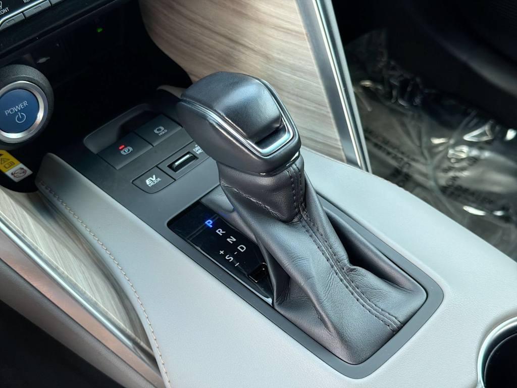 Thumbnail: 2021 Toyota Venza - 35