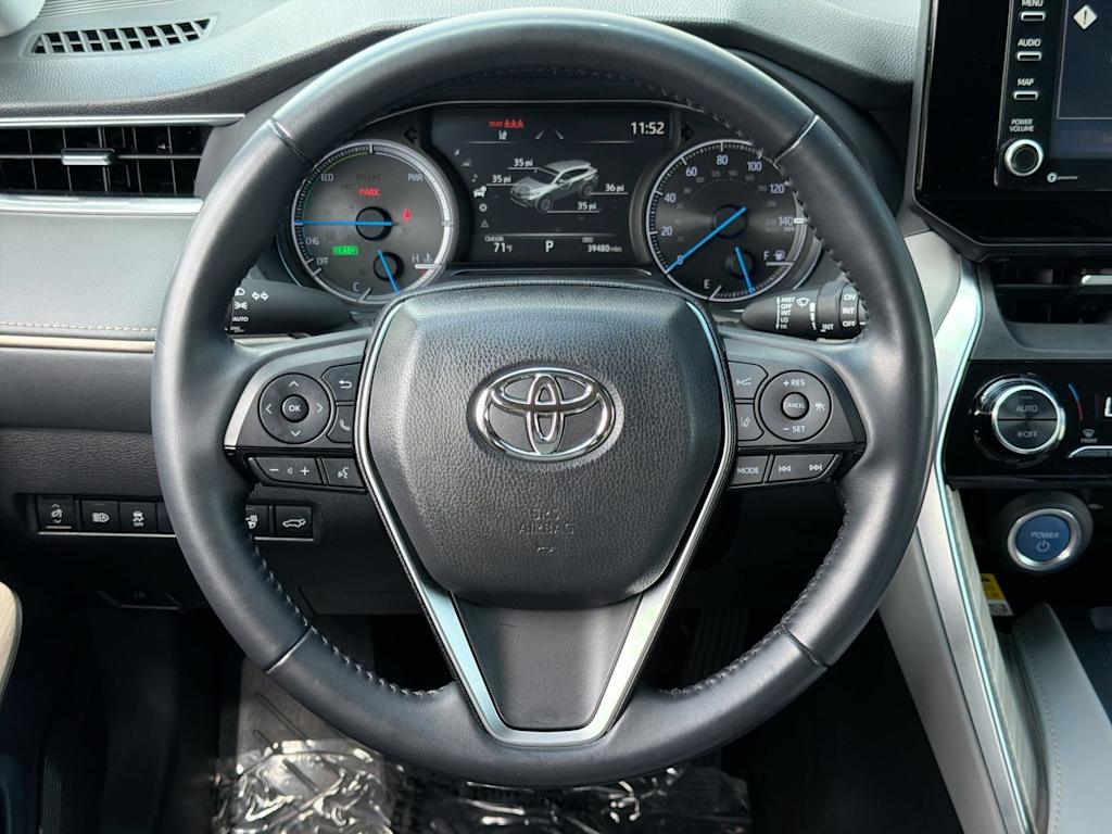 Thumbnail: 2021 Toyota Venza - 14