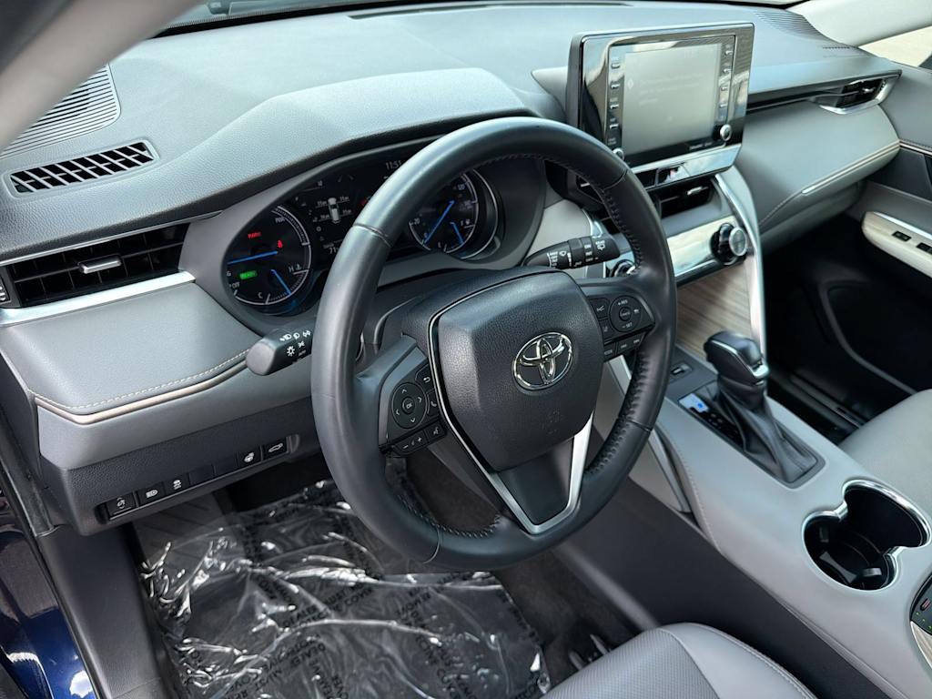 Thumbnail: 2021 Toyota Venza - 2