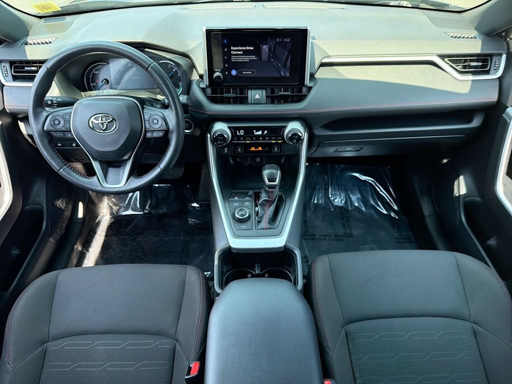 Thumbnail: 2024 Toyota RAV4 - 9