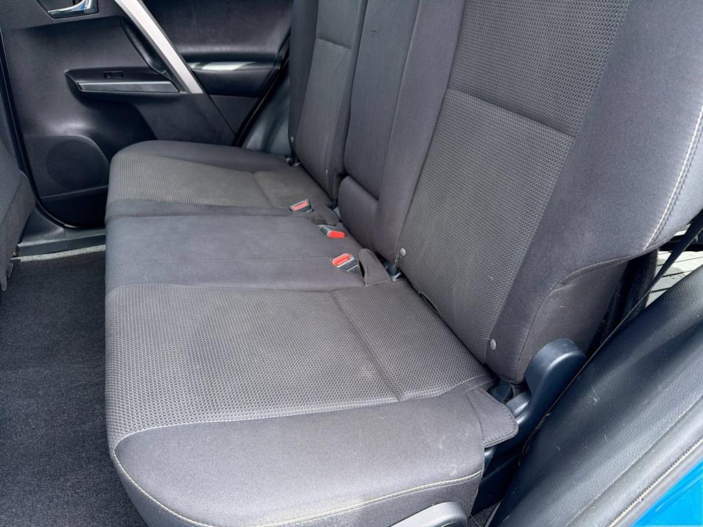 Thumbnail: 2017 Toyota RAV4 - 12