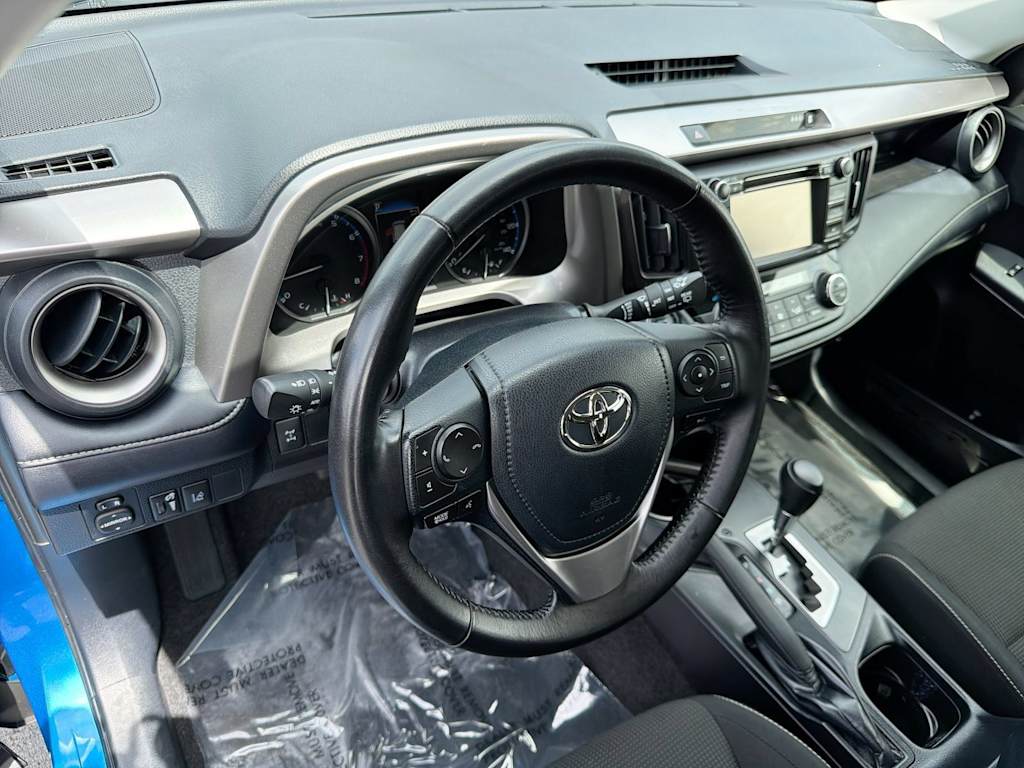 Thumbnail: 2017 Toyota RAV4 - 2