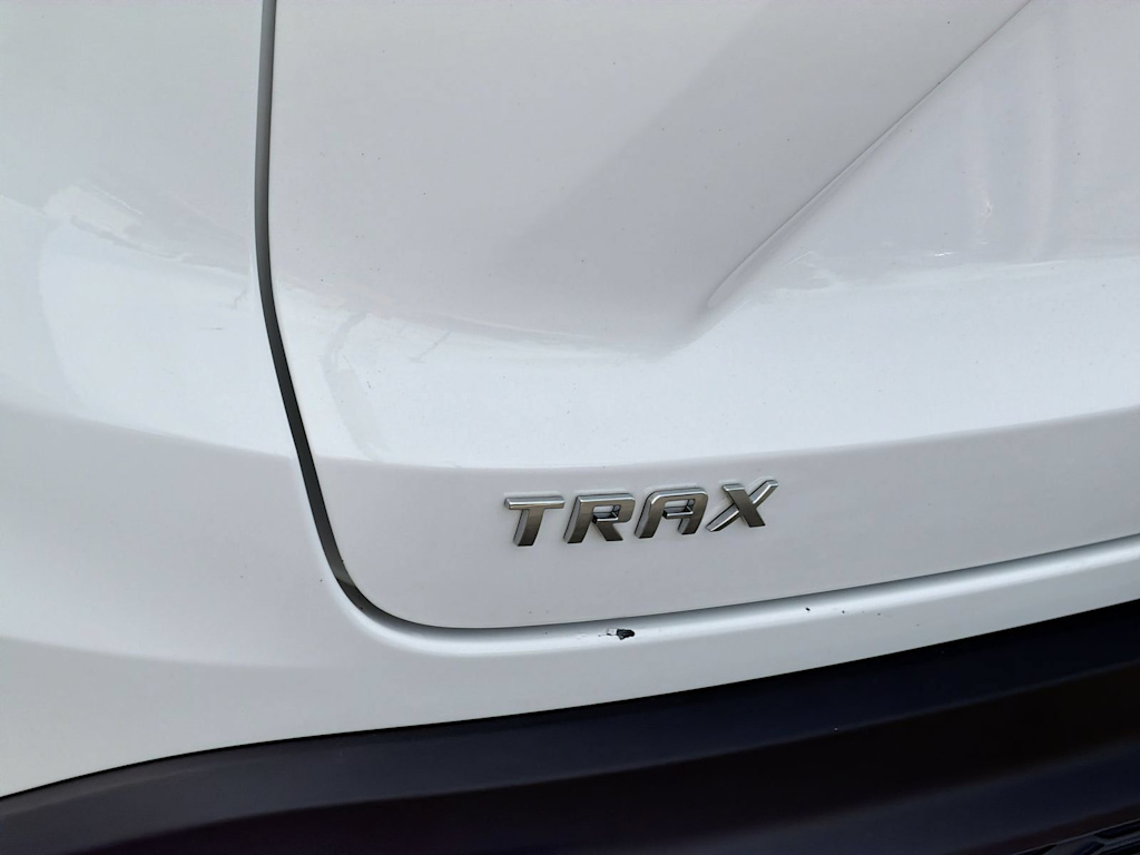 Thumbnail: 2024 Chevrolet Trax - 25