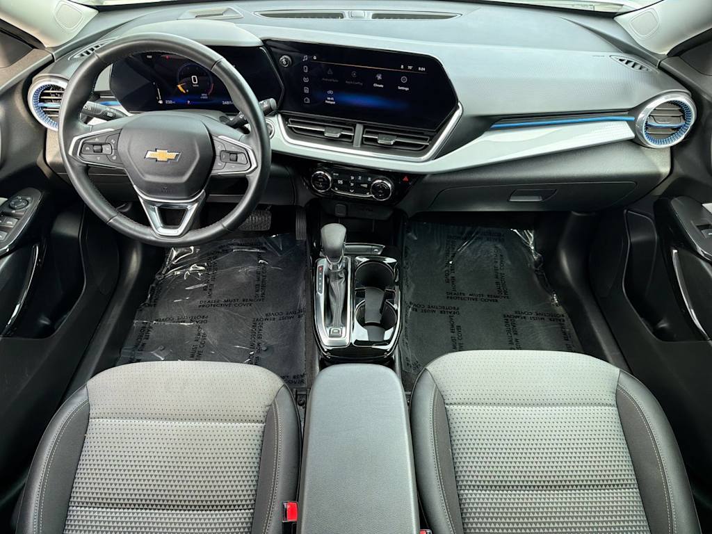 Thumbnail: 2024 Chevrolet Trax - 9