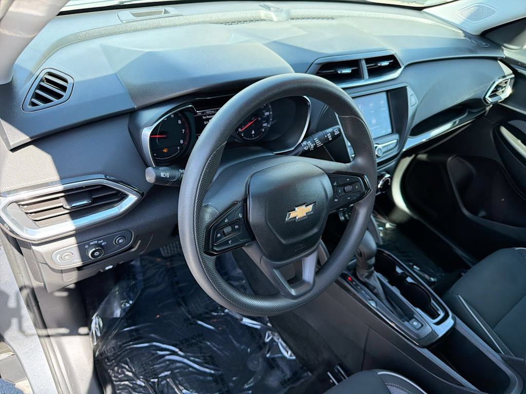 Thumbnail: 2022 Chevrolet TrailBlazer - 2
