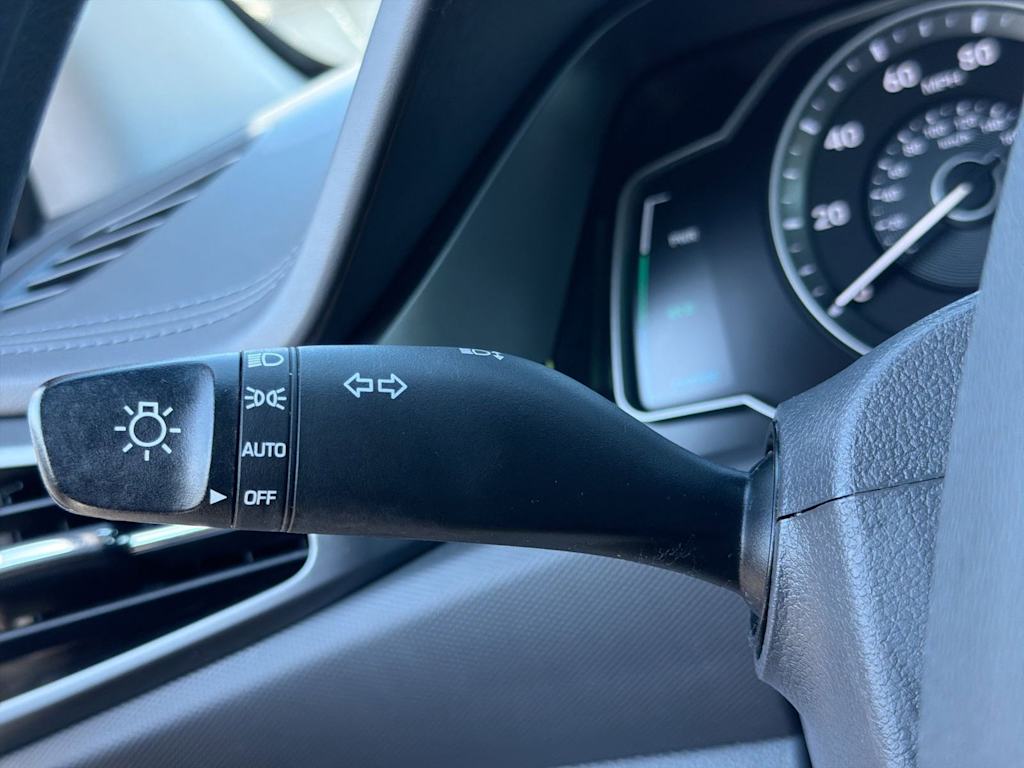 Thumbnail: 2021 Hyundai Ioniq - 33