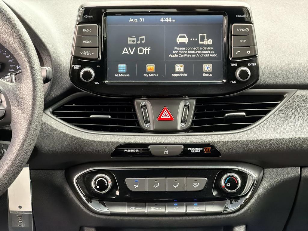 Thumbnail: 2018 Hyundai Elantra - 14