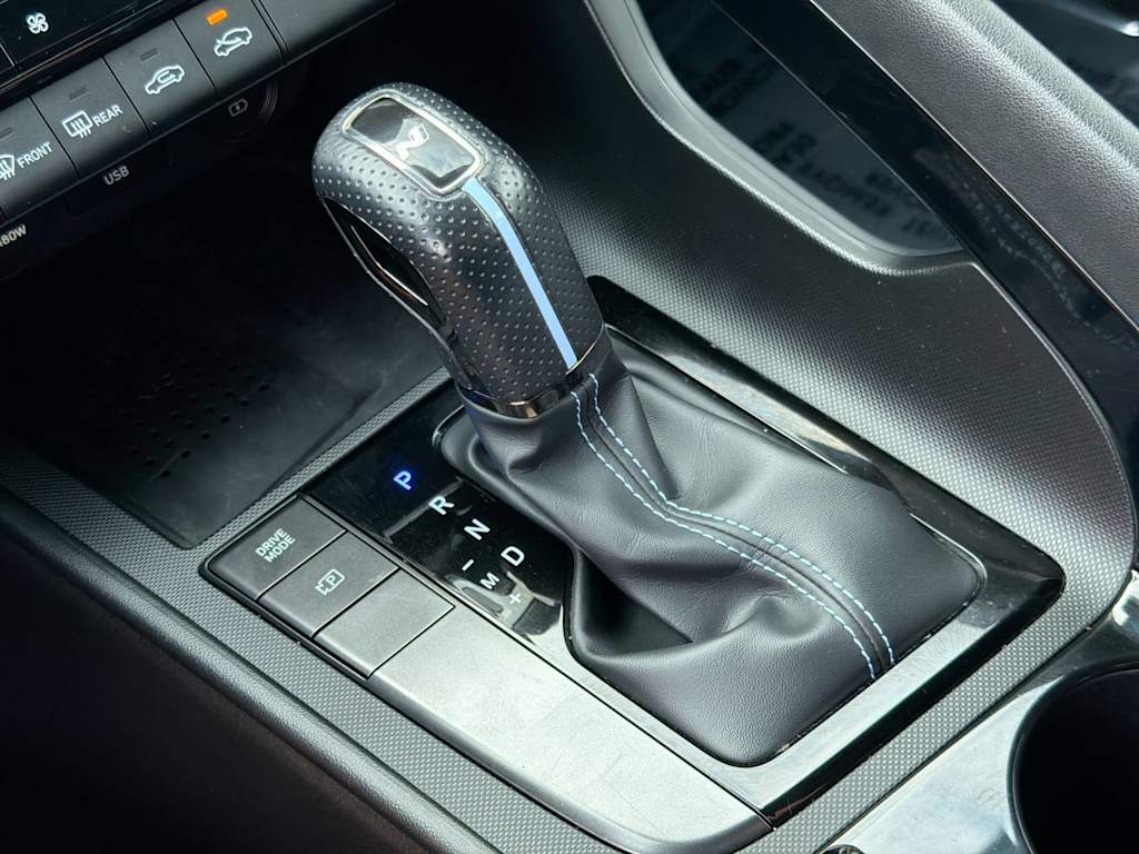 Thumbnail: 2022 Hyundai Elantra - 15