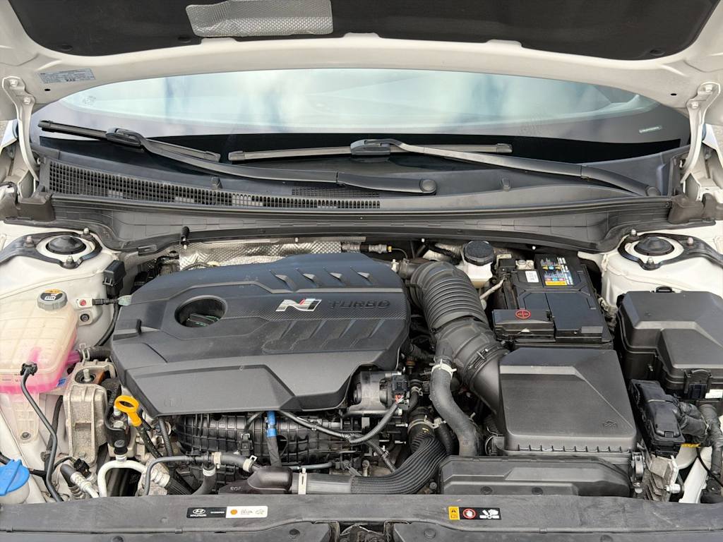 Thumbnail: 2022 Hyundai Elantra - 8