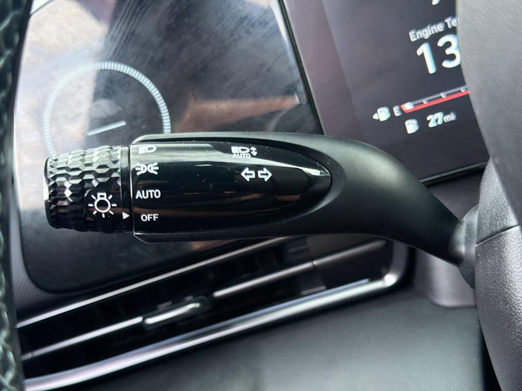 Thumbnail: 2022 Hyundai Elantra - 34