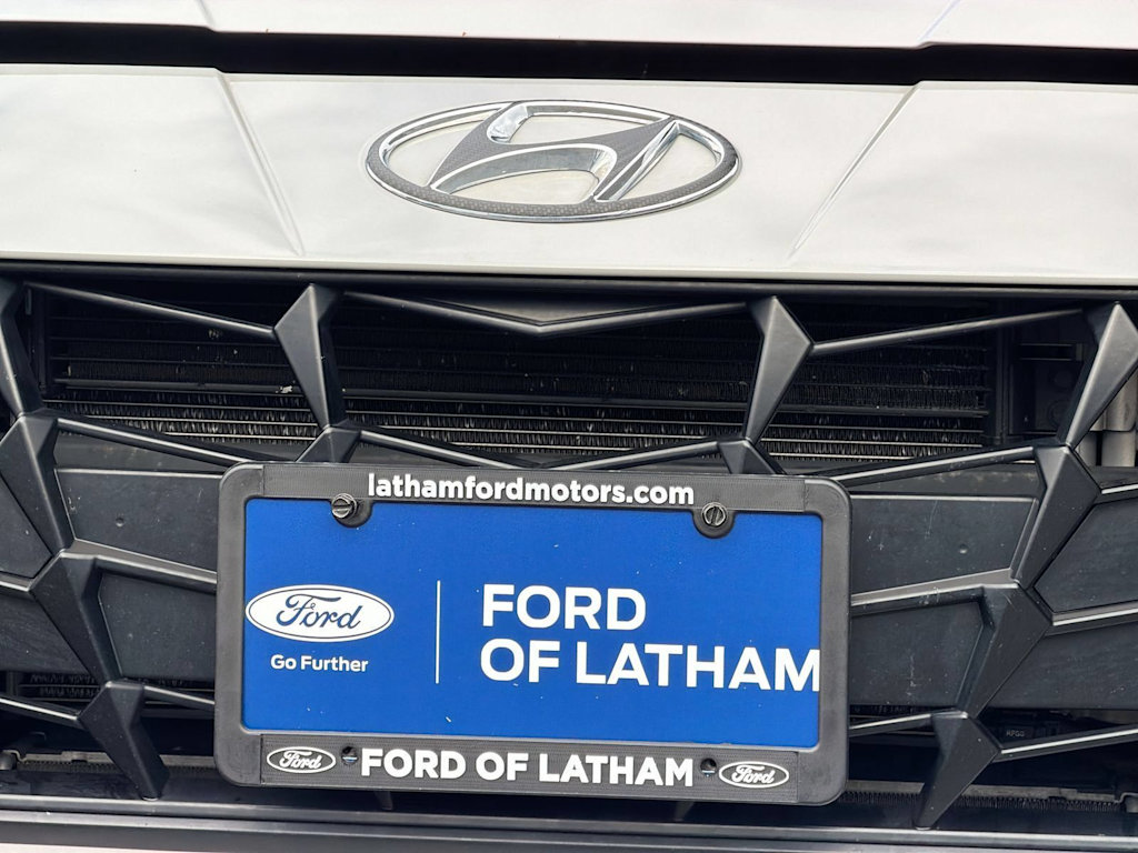 Thumbnail: 2022 Hyundai Elantra - 26