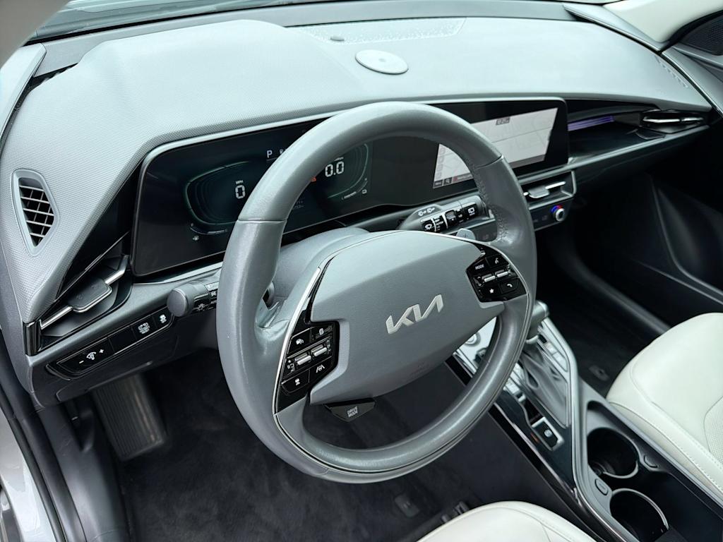 Thumbnail: 2023 Kia Niro - 2