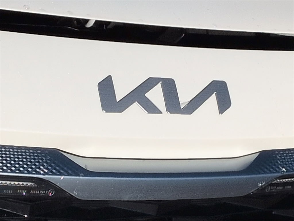 Thumbnail: 2023 Kia Seltos - 5