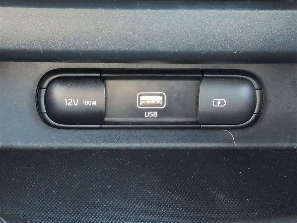 Thumbnail: 2023 Kia Seltos - 36