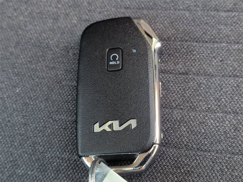 Thumbnail: 2023 Kia Seltos - 17