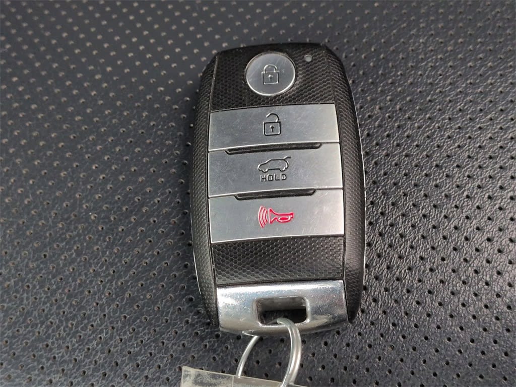 Thumbnail: 2016 Kia Sportage - 18