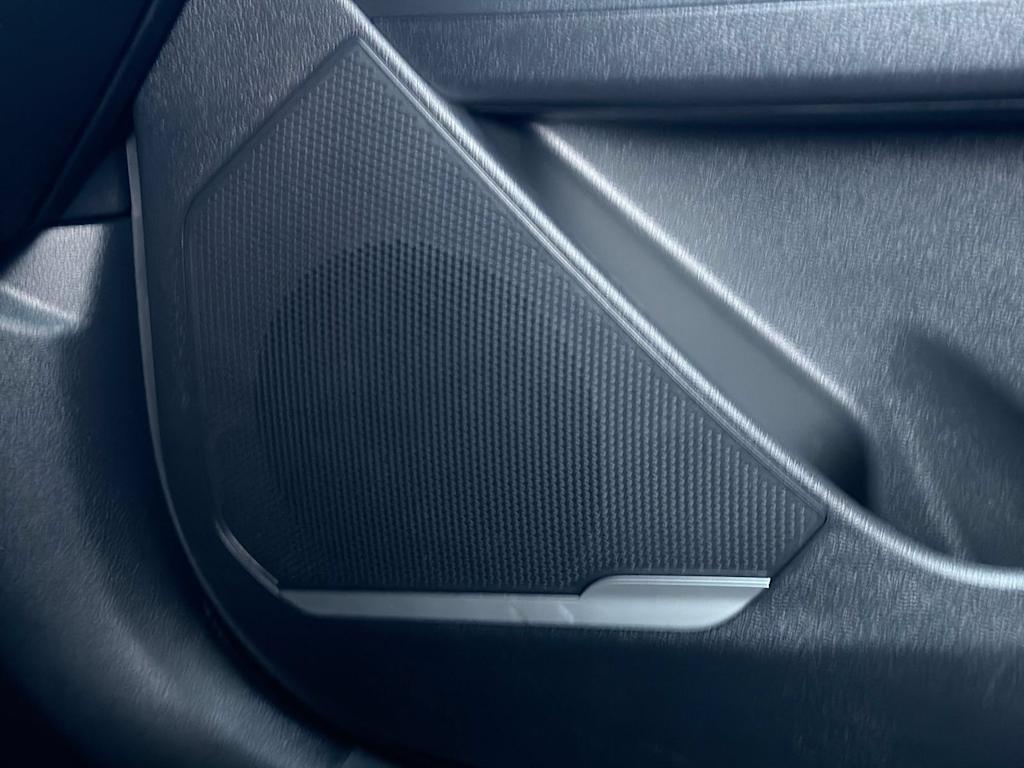 Thumbnail: 2023 Kia Sportage - 35