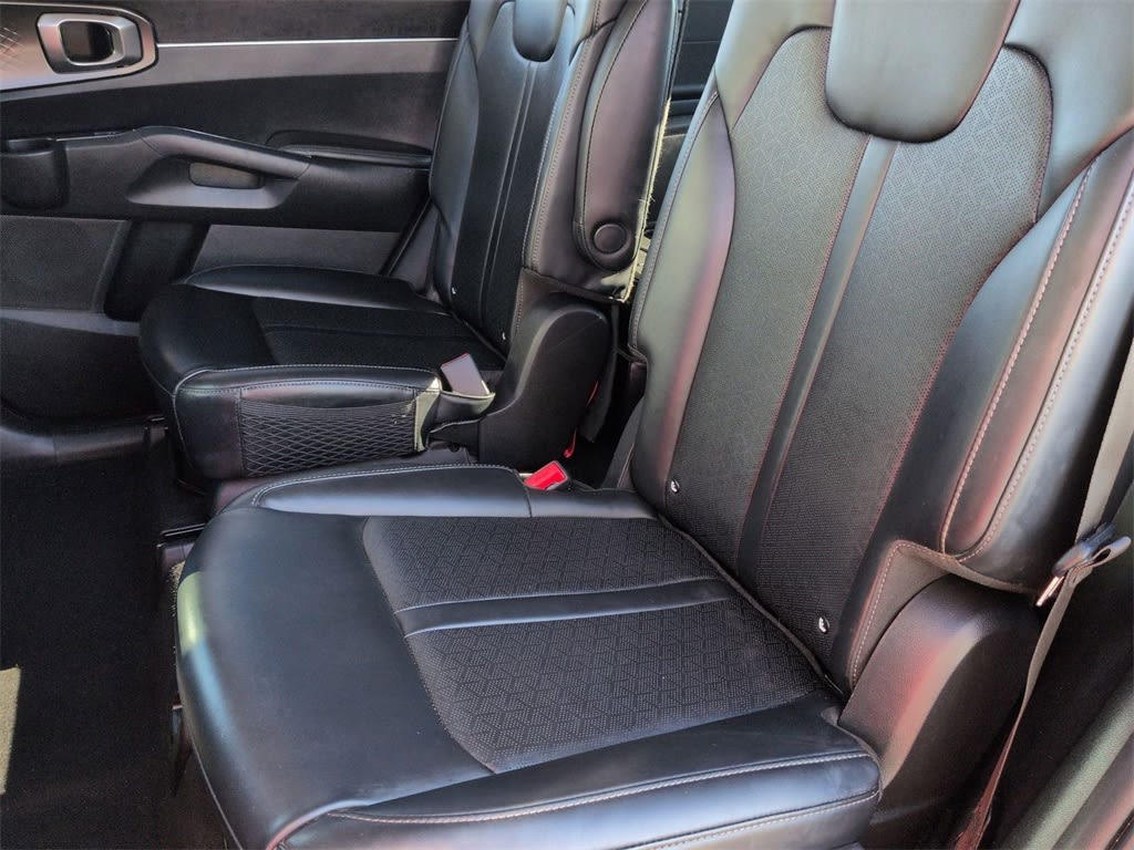 Thumbnail: 2022 Kia Sorento - 12