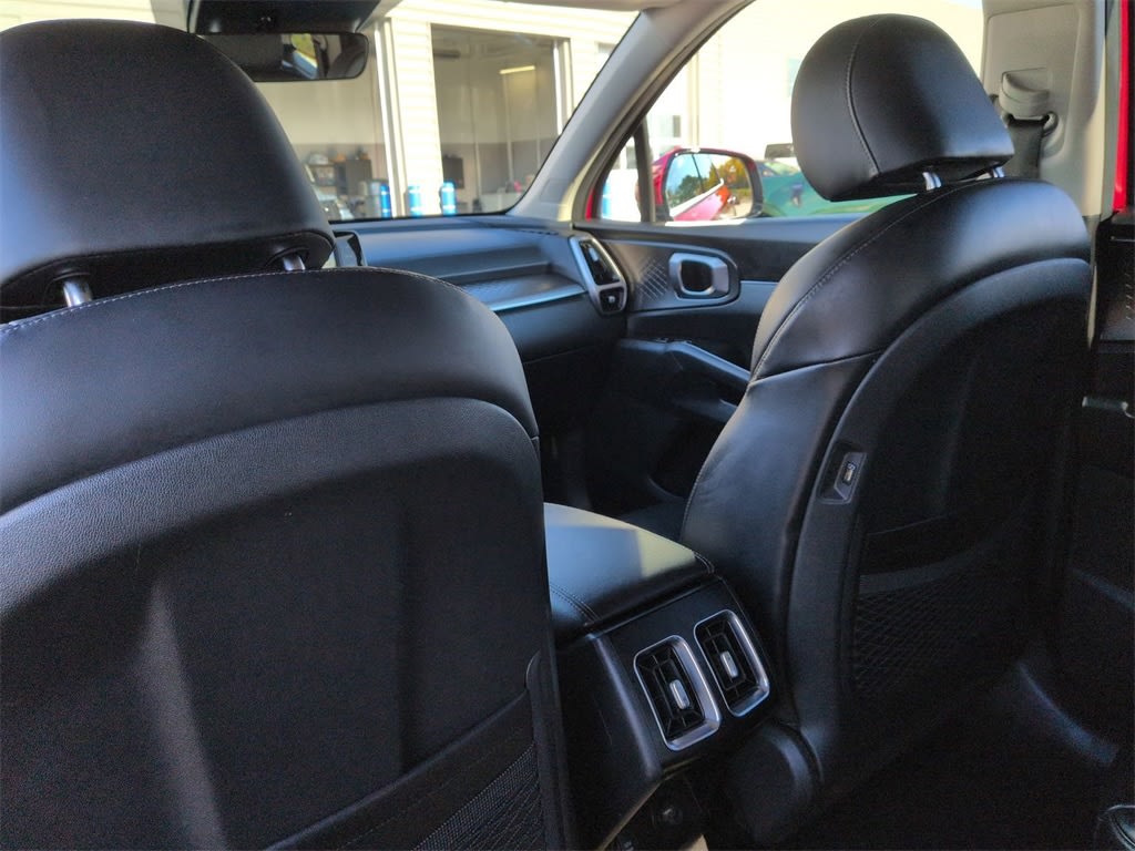 Thumbnail: 2022 Kia Sorento - 27