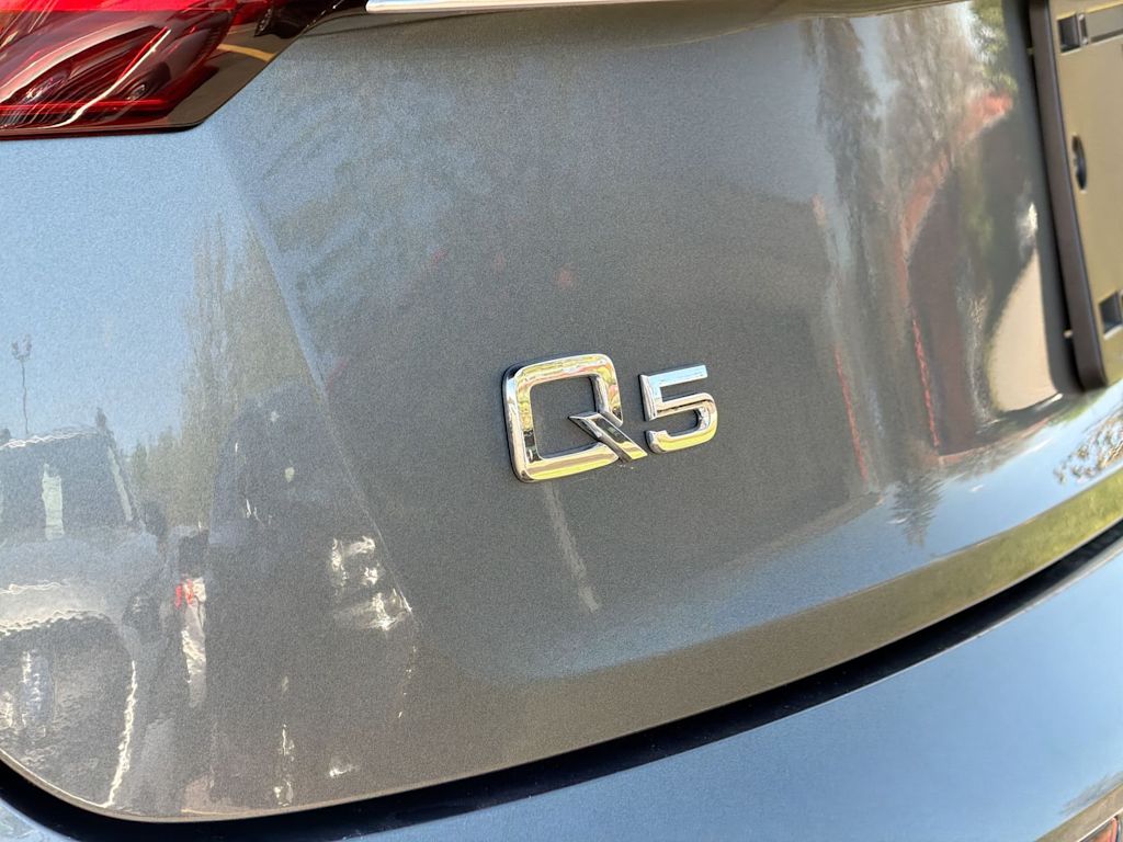 Thumbnail: 2023 Audi Q5 - 26