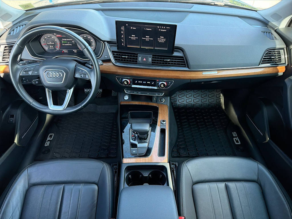 Thumbnail: 2023 Audi Q5 - 9