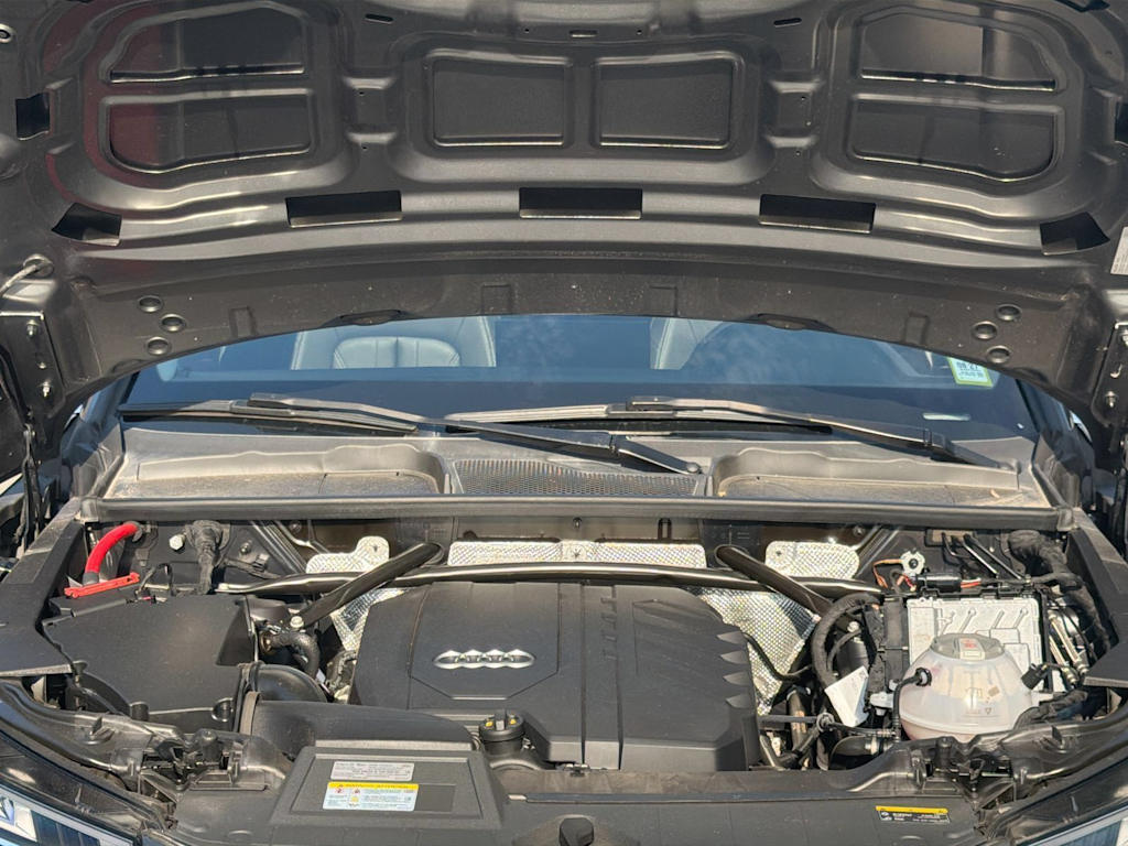 Thumbnail: 2023 Audi Q5 - 8