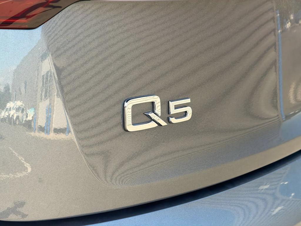 Thumbnail: 2023 Audi Q5 - 26