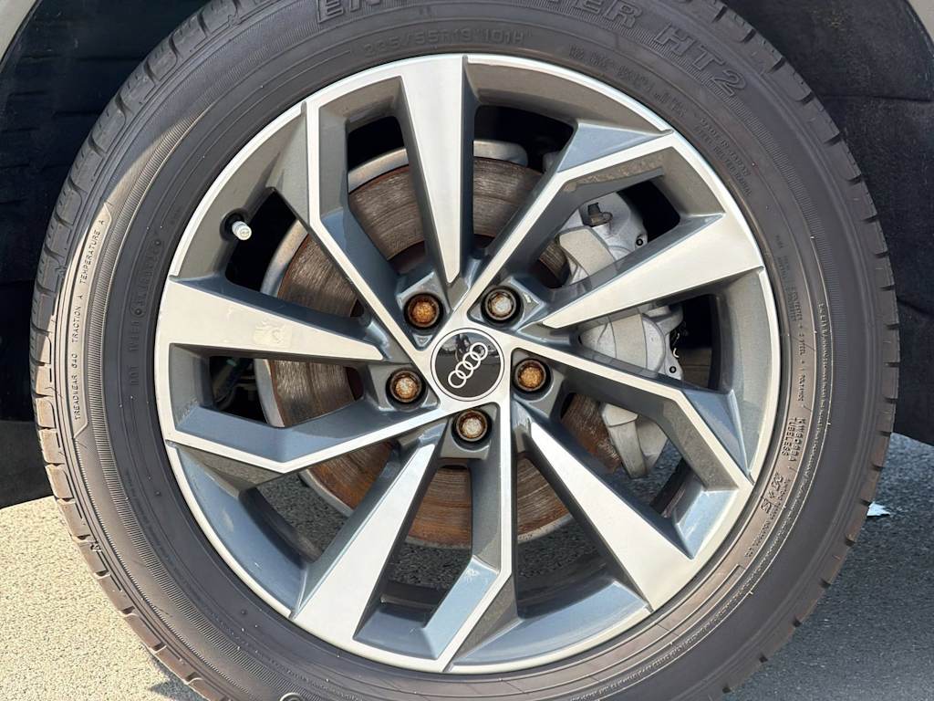 Thumbnail: 2023 Audi Q5 - 7