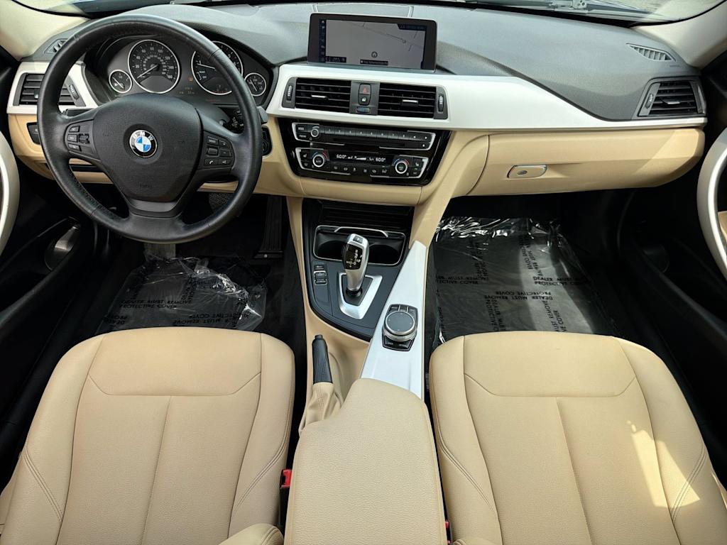 Thumbnail: 2018 BMW 3 Series - 10