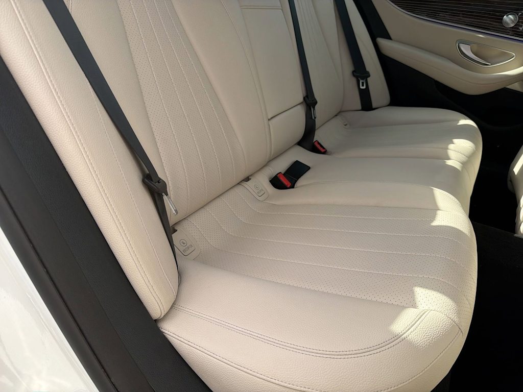 Thumbnail: 2017 Mercedes-Benz E-Class - 28