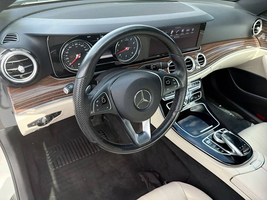 Thumbnail: 2017 Mercedes-Benz E-Class - 2