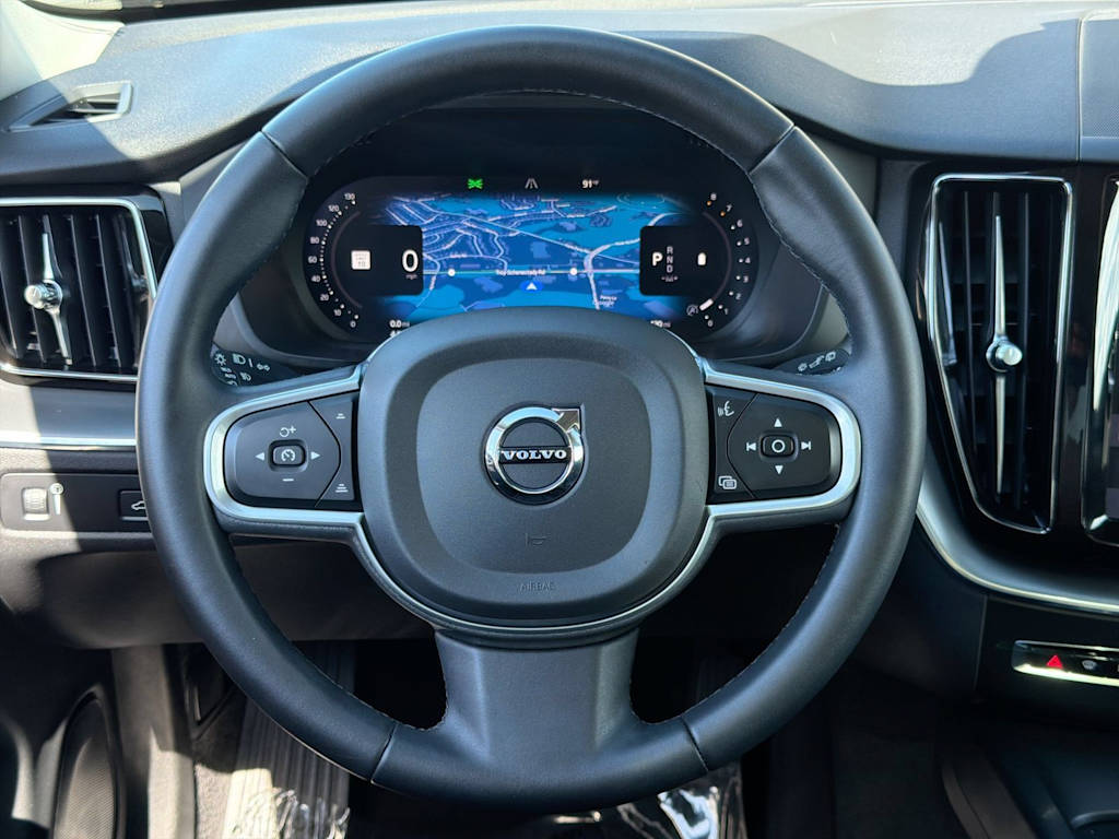 Thumbnail: 2022 Volvo XC60 - 12