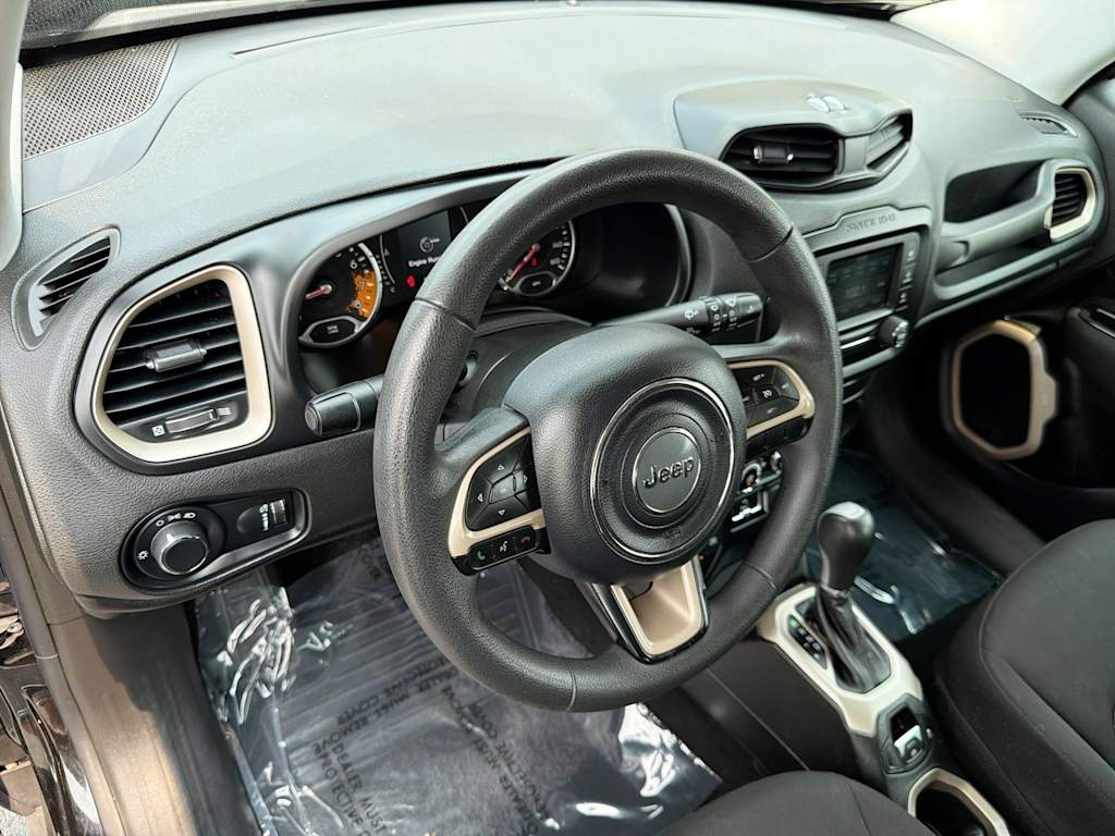 Thumbnail: 2016 Jeep Renegade - 2