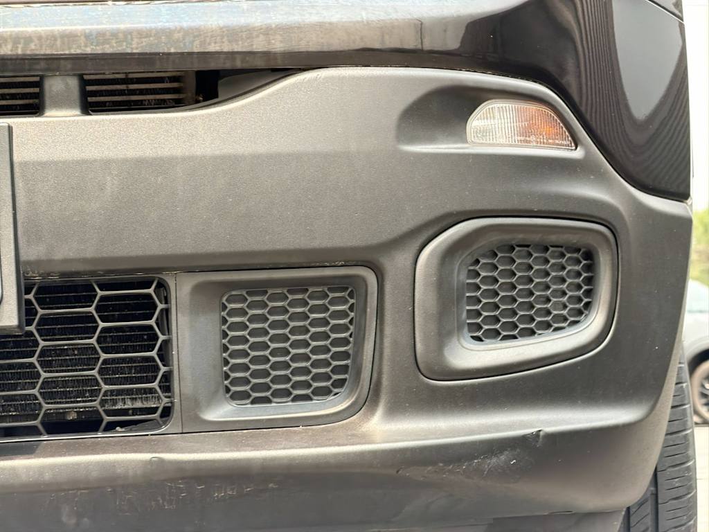 Thumbnail: 2016 Jeep Renegade - 25