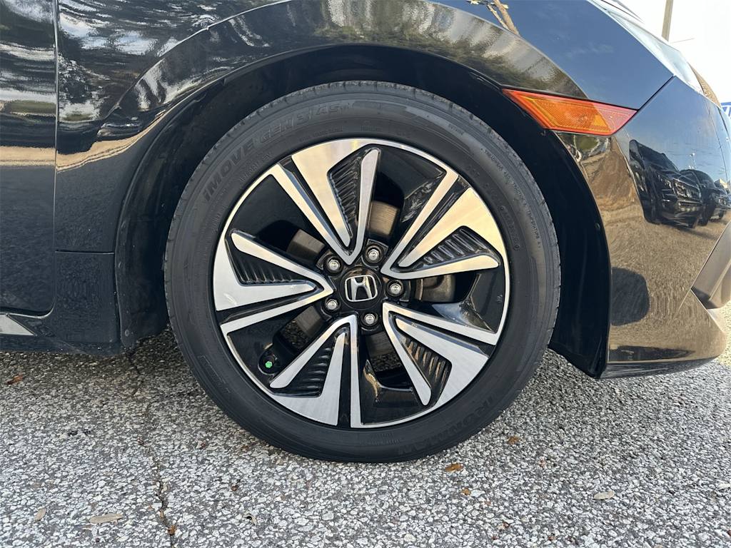 Thumbnail: 2017 Honda Civic - 5