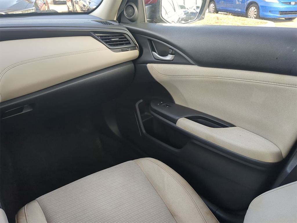 Thumbnail: 2020 Honda Insight - 20