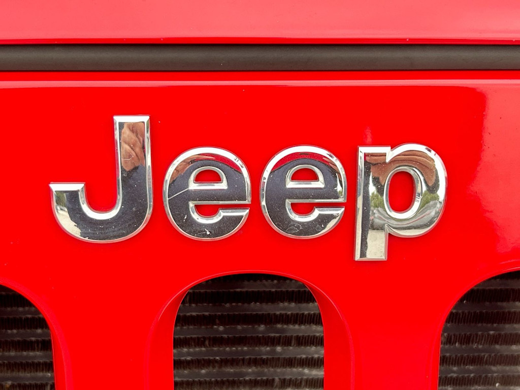 Thumbnail: 2015 Jeep Wrangler - 6