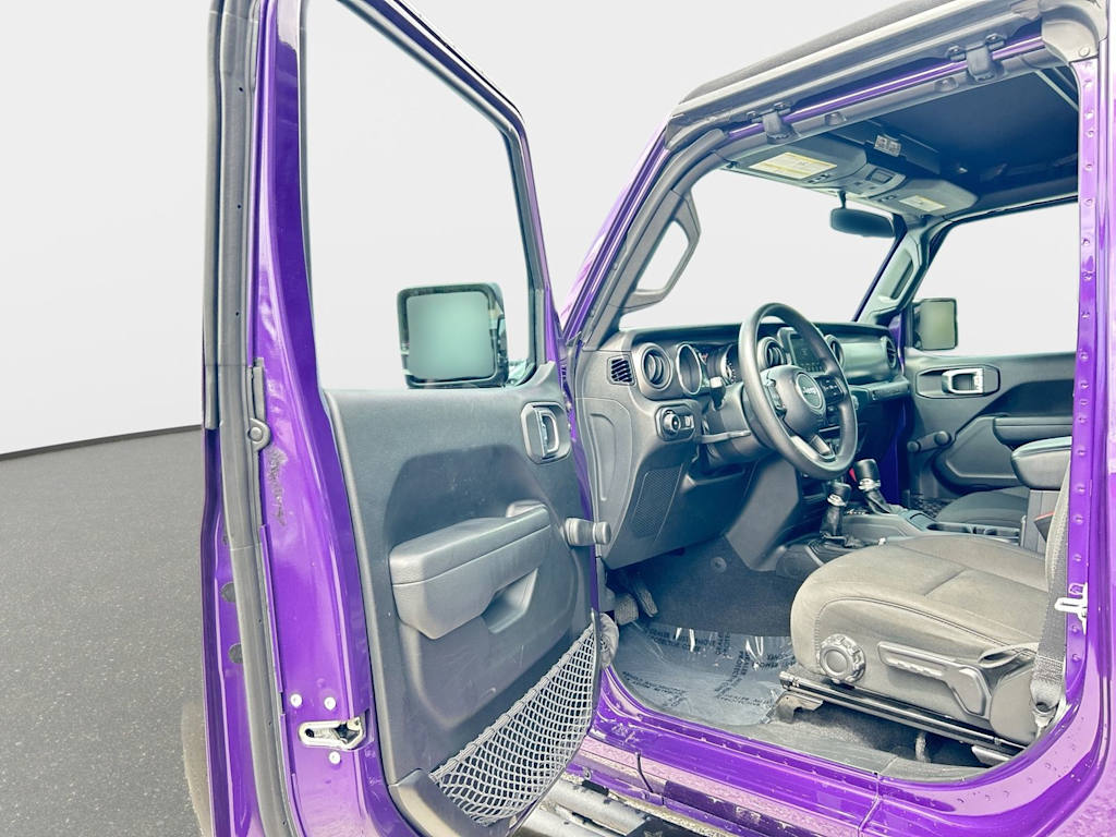 Thumbnail: 2023 Jeep Wrangler - 17
