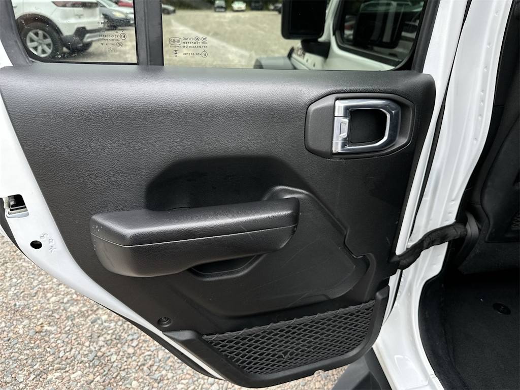 Thumbnail: 2021 Jeep Wrangler - 20